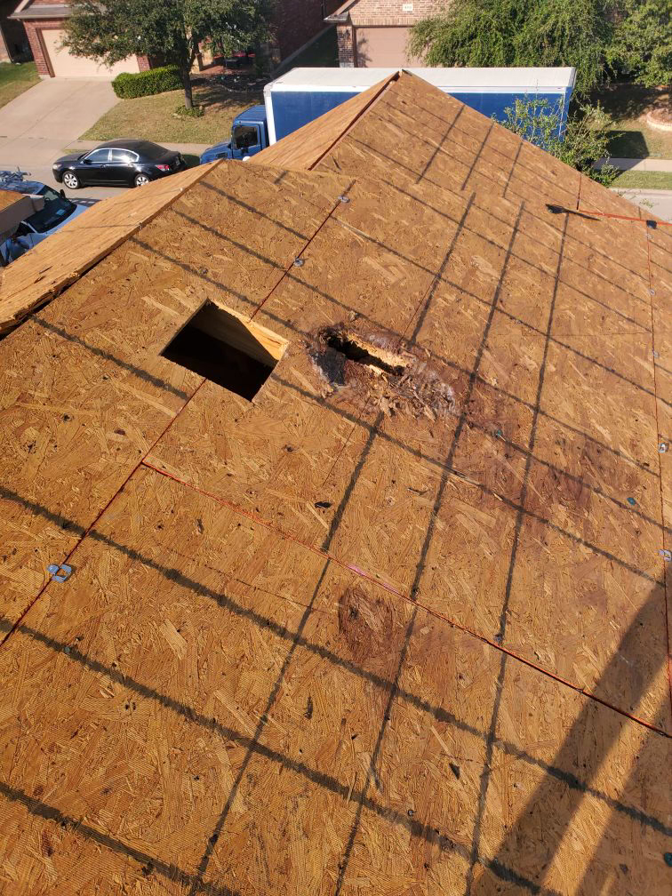 Roof decking repair photo used for leak-fix work in Pleasant Run, Colleyville TX